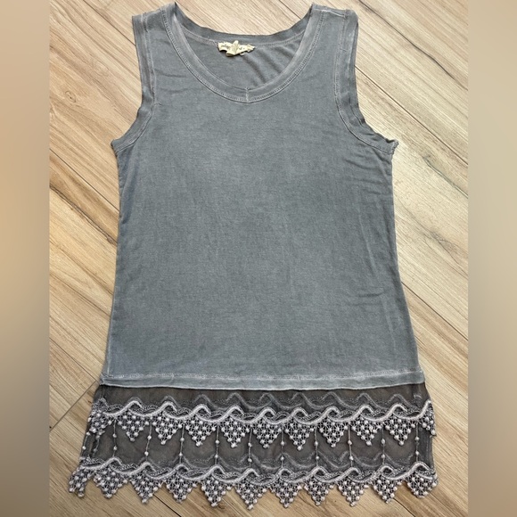 Bohemian Lace Trimmed Top by Indigo Thread - Picture 6 of 6